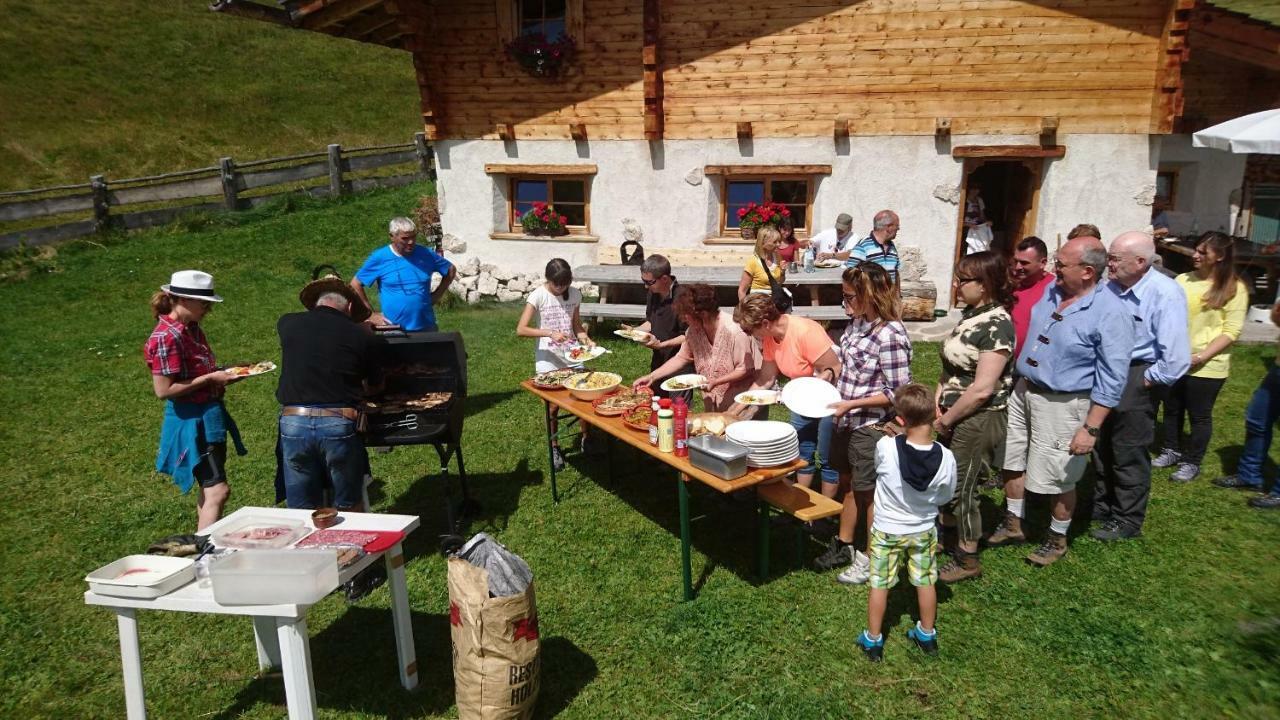 Hotel Garni Vanadis Ortisei Exterior foto